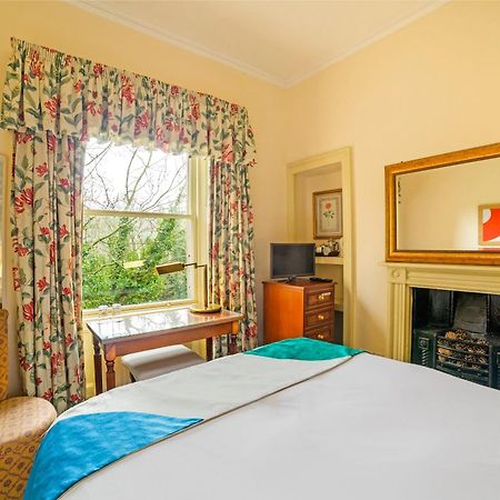 Oyo Bailbrook Lodge, Бат Экстерьер фото